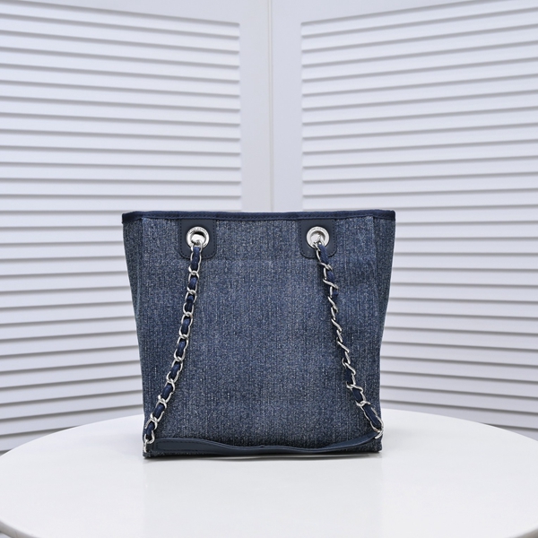 シャネルバッグ側面デザイン